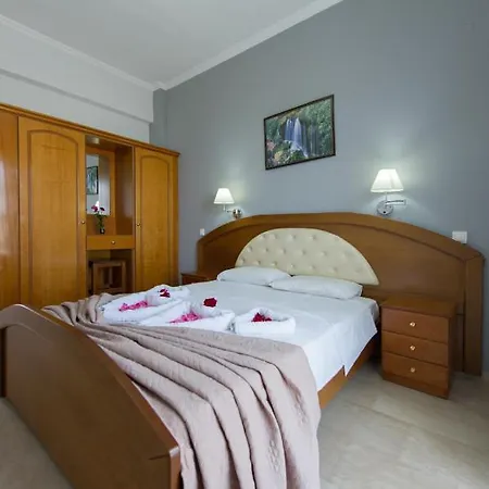 Otel Makis Roda (Corfu)
