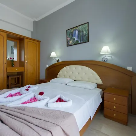 Makis Roda (Corfu)